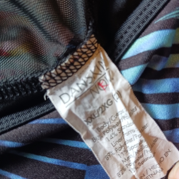 DANSKIN NOW WOMENS RACERBACK SPORTS BRA  SIZE XXL NEON STRIPE MULTICOLOR - Picture 5 of 6